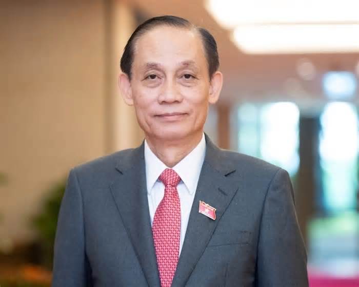 Bộ trưởng Lê Hoài Trung trả lời phỏng vấn về kết quả chuyến thăm chính thức Lào và Campuchia của đồng chí Thường trực Ban Bí thư Trần Cẩm Tú