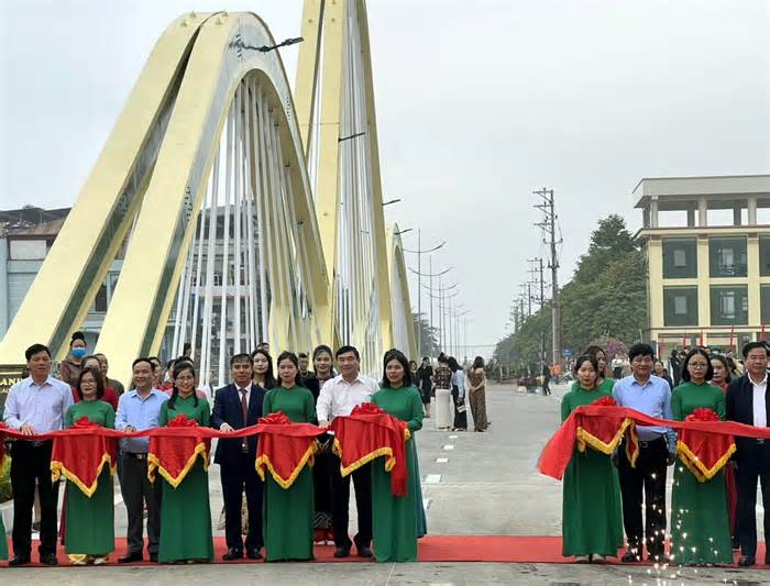 Điện Biên thông xe cây cầu trăm tỷ chào mừng Kỷ niệm 70 năm Chiến thắng Điện Biên Phủ