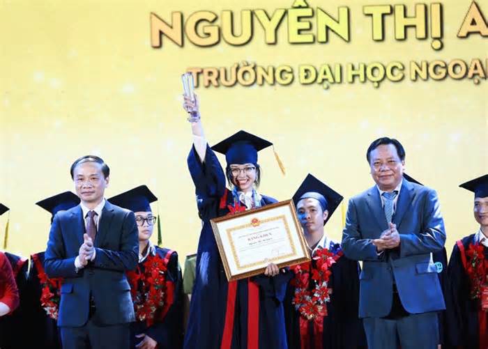 Hà Nội tổ chức lễ tuyên dương Thủ khoa xuất sắc năm 2023