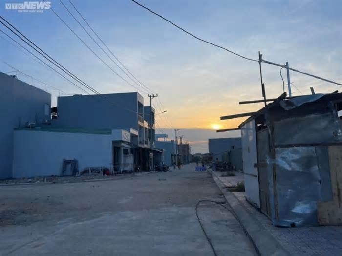 Chuyện 'tỷ phú lại nghèo' tại các khu tái định cư ở Bình Định
