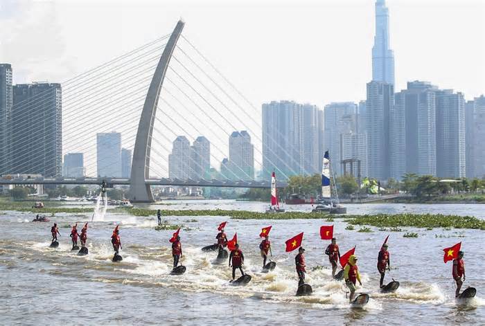 Lễ hội Sông nước TPHCM: Thêm động lực phát triển du lịch