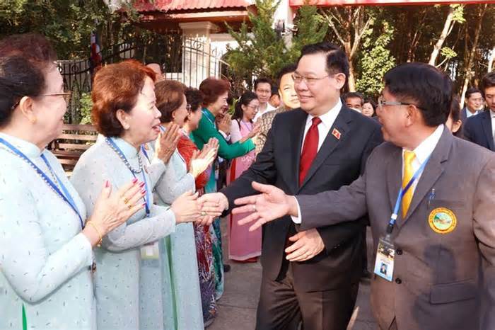 Chủ tịch Quốc hội dự lễ động thổ mở rộng Khu di tích Chủ tịch Hồ Chí Minh tại Udon Thani