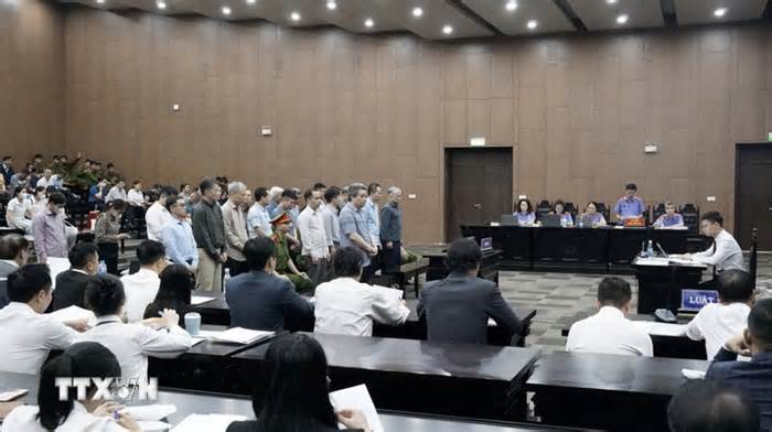 Vụ cựu Thứ trưởng Nông nghiệp: Các bị cáo nói lời sau cùng, xin giảm hình phạt