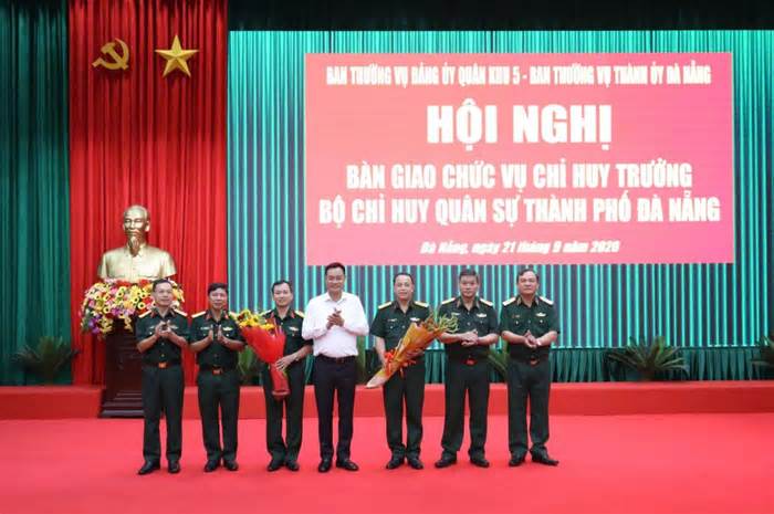 Đại tá Nguyễn Thế Vinh làm Chỉ huy trưởng Bộ chỉ huy Quân sự TP Đà Nẵng