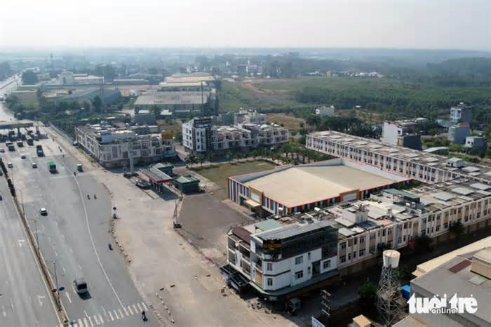 Truy tố 13 bị can vụ xà xẻo đất công ở khu dân cư Phước Thái