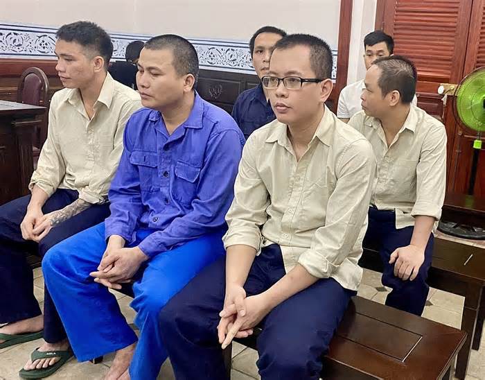 Người cầm đầu đường dây mua bán thận khóc nói 'có nỗi khổ riêng'
