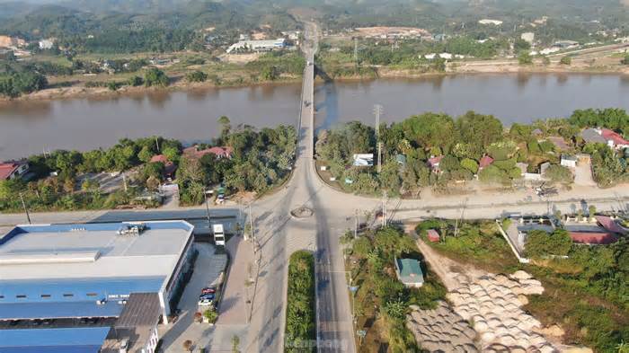 Thêm một cây cầu ở Yên Bái bị cấm lưu thông để sửa chữa