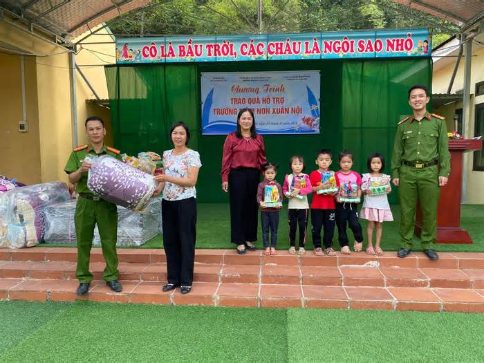 Ấm áp mùa đông nơi biên giới