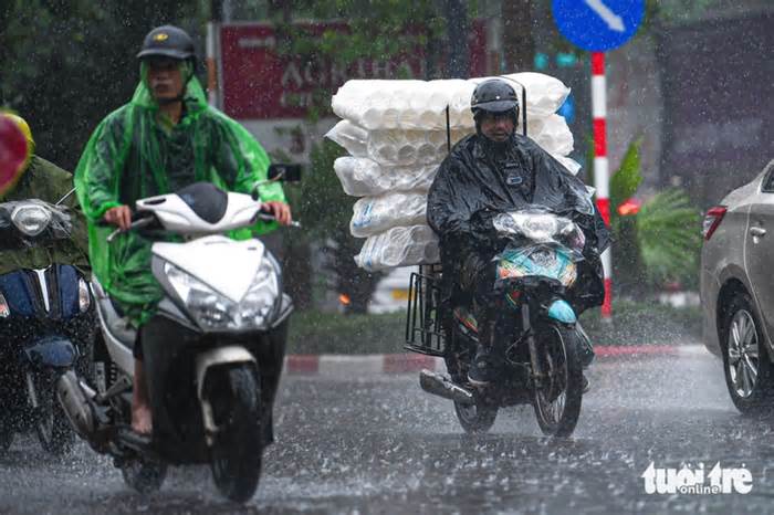 Tối nay 28-5, mưa rào và dông khả năng tiếp diễn ở miền Bắc và Hà Nội