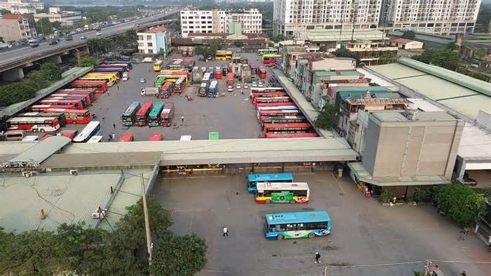 Cận cảnh hai bến xe lớn ở Hà Nội vi phạm phòng cháy chữa cháy
