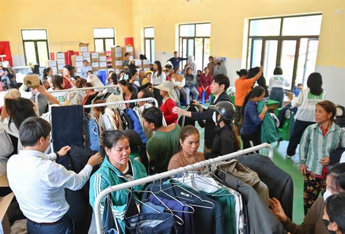 Chương trình RE.UNIQLO đến với người vùng cao tại Đà Nẵng