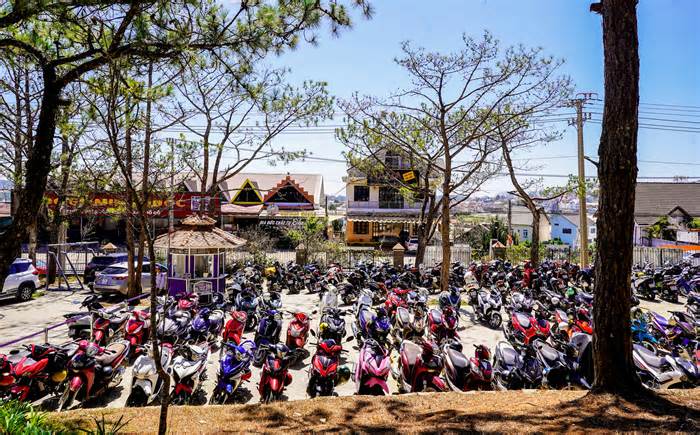 Giới trẻ chuộng du lịch Đà Lạt bằng xe máy