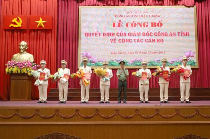 1 Đại tá, 6 Thượng tá công an Hậu Giang nhận nhiệm vụ mới