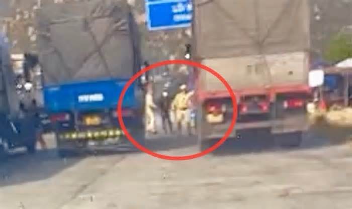 Khởi tố tài xế lái xe tải lao vào CSGT khi bỏ chạy
