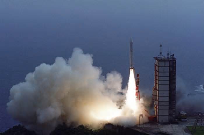 Tên lửa vũ trụ Nhật Bản phát nổ trong quá trình thử nghiệm