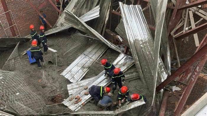 Đã có 3 người chết trong vụ sập mái công trình đang thi công ở Thái Bình