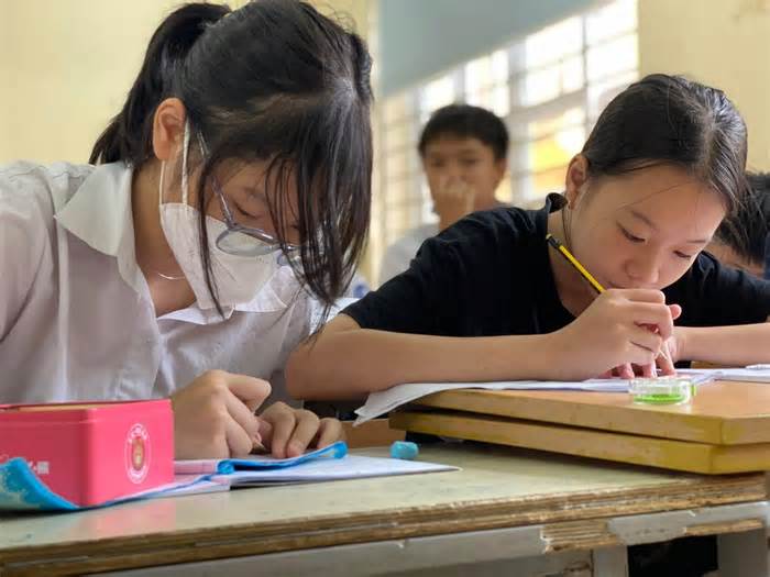 Thi tuyển lớp 10 tại Hà Nội: Không nên gây áp lực cho thí sinh