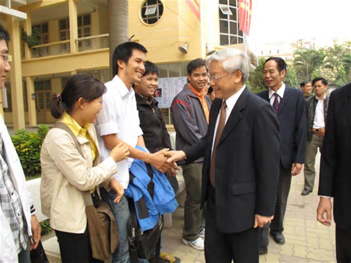 Tình cảm của Tổng Bí thư Nguyễn Phú Trọng với Đại học Quốc gia Hà Nội