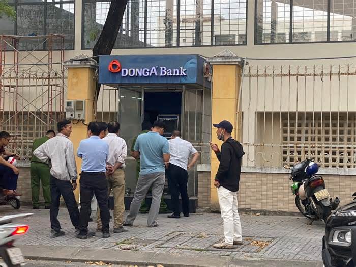 Đà Nẵng: Kẻ trộm đập cây ATM bị bắt khi đang trên đường lẩn trốn