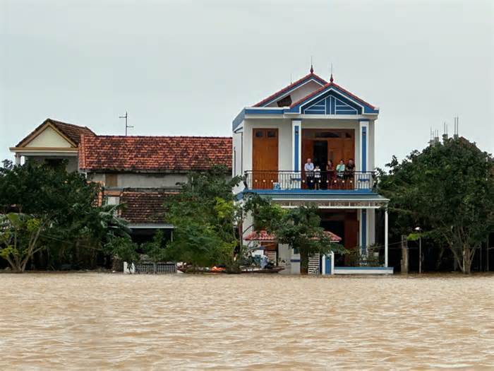 Đề nghị công nhận liệt sỹ cho thanh niên xung kích bị lũ cuốn khi giúp dân