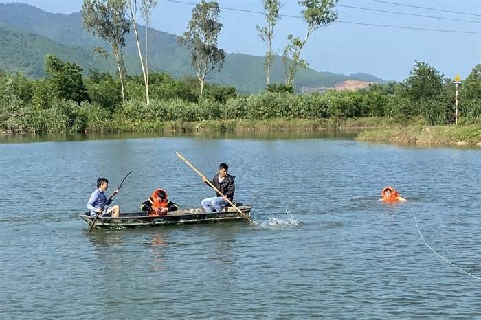 Nam sinh bị đuối nước khi cứu bạn