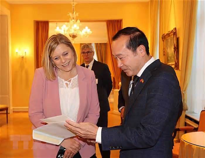 Chủ tịch Quốc hội cảm ơn Hạ viện Bỉ thông qua Nghị quyết kêu gọi ủng hộ nạn nhân chất độc da cam Việt Nam
