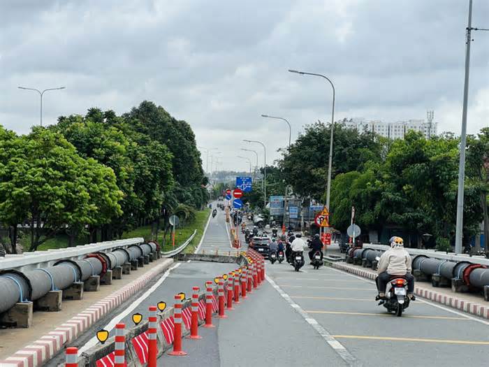 Người đi đường lúng túng với cách phân làn trên quốc lộ 1, Sở GTVT TP.HCM nói gì?