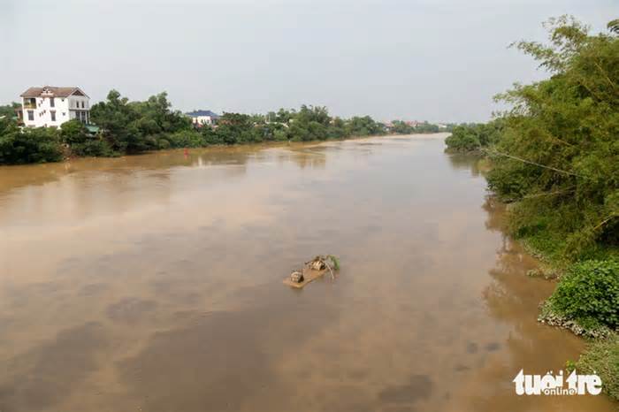 Chủ tịch Quảng Trị: Sông Sa Lung ô nhiễm, tại sao không phát hiện nguồn thải?