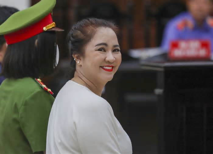 Hình ảnh bà Nguyễn Phương Hằng tại phiên toà phúc thẩm
