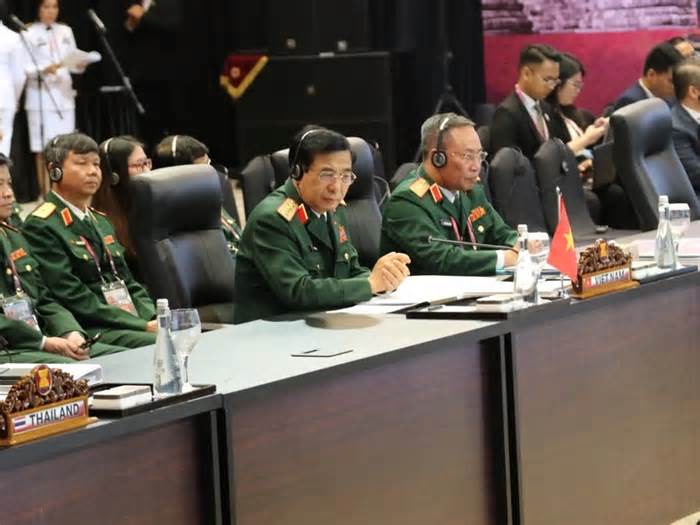 Việt Nam dự Hội nghị Bộ trưởng Quốc phòng ASEAN lần thứ 17 tại Indonesia
