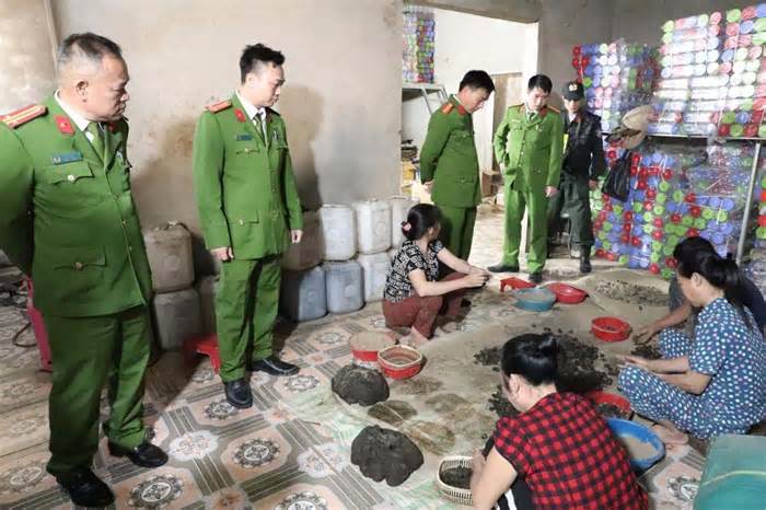 Triệt phá đường dây sản xuất thuốc đông y giả rao bán trên Facebook, TikTok, Zalo