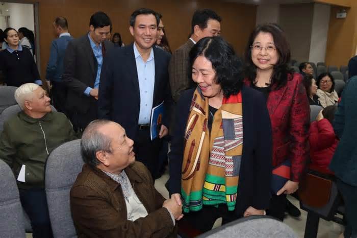 Cử tri tín nhiệm cao bà Bùi Thị Minh Hoài, Phạm Thị Thanh Trà ứng cử đại biểu Quốc hội khóa XVI