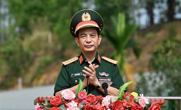 Đại tướng Phan Văn Giang gửi thư chúc mừng Trung đoàn Bộ binh 50