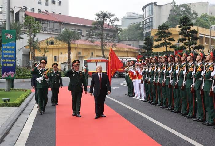 Giáo sư, bác sĩ kể lại những ngày Tổng Bí thư Nguyễn Phú Trọng điều trị trong bệnh viện 108