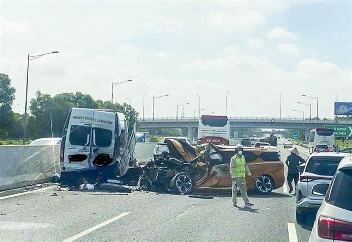 Tai nạn liên hoàn trên cao tốc Hà Nội - Hải Phòng, 8 người thương vong