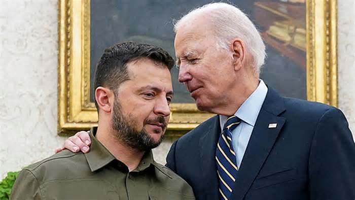 Ông Biden có đang 'đổ dầu' vào lửa chiến sự Nga - Ukraine?