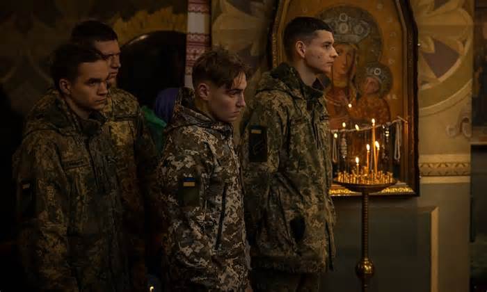 Lễ trao thưởng thành thảm kịch của quân đội Ukraine