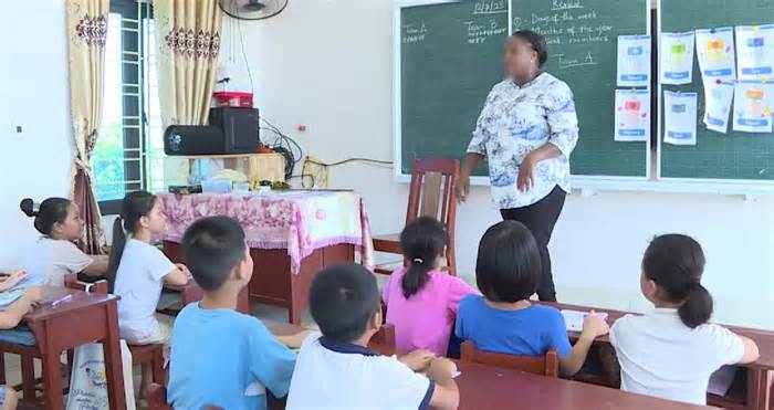 Yêu cầu dừng liên kết dạy Tiếng Anh tăng cường trong nhà trường ở Hưng Hà, Thái Bình