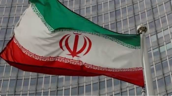 Iran cấm dạy nhiều ngoại ngữ, trong đó có tiếng Anh và tiếng Trung Quốc