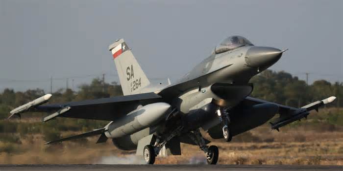 Ukraine kêu gọi nghị sĩ Mỹ ủng hộ việc gửi máy bay F-16
