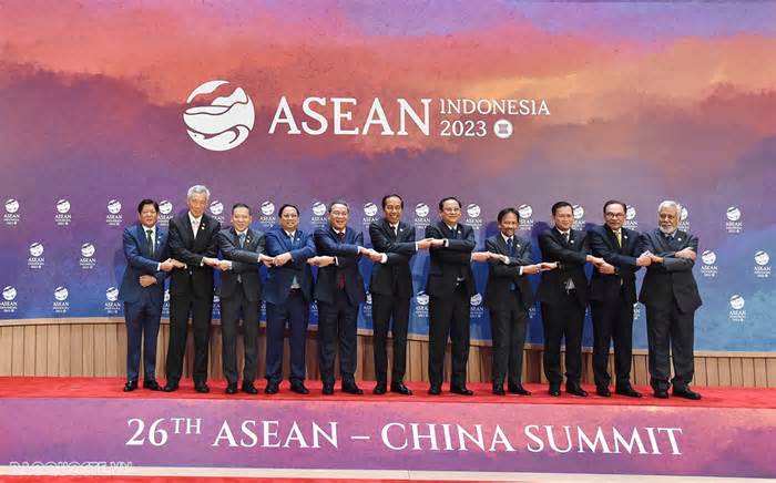 ASEAN-43: Hội nghị cấp cao ASEAN-Trung Quốc lần thứ 26 đưa ra nhiều thỏa thuận hợp tác trong các lĩnh vực