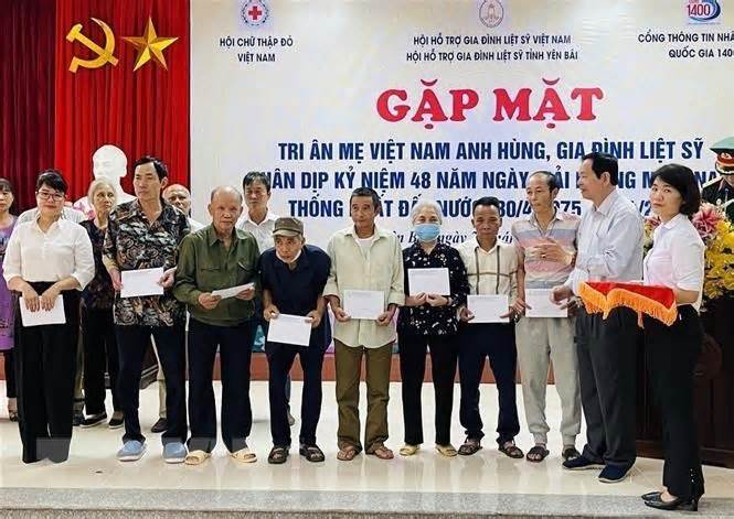 Nghĩa cử thiết thực tri ân các Mẹ Việt Nam Anh hùng, gia đình liệt sỹ