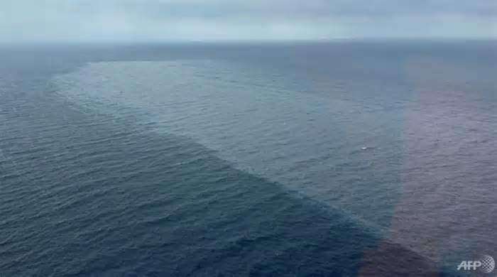 Chìm tàu Philippines gây tràn dầu diesel trải dài vài km