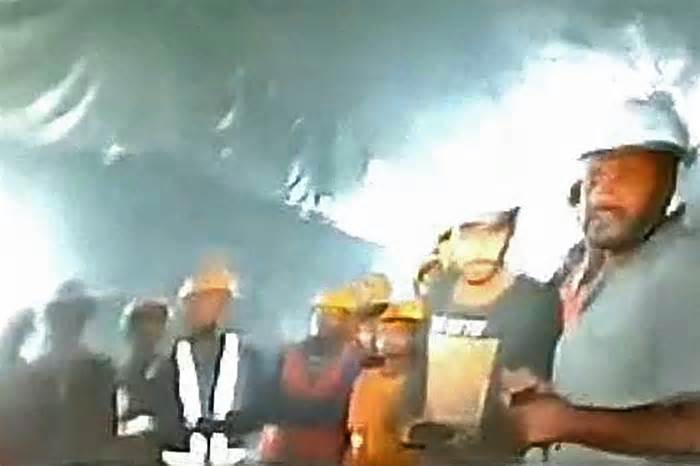 Ấn Độ công bố hình ảnh 41 công nhân kẹt trong đường hầm