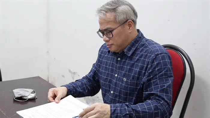 Hai cựu cục trưởng Đăng kiểm Việt Nam và hơn 250 người ra tòa