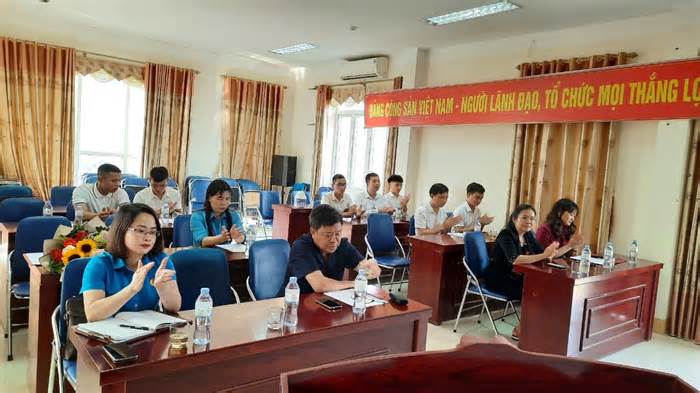 Lai Châu: LĐLĐ huyện Tân Uyên ra mắt công đoàn cơ sở mới