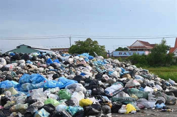 Bến Tre sẽ tổ chức đối thoại với người dân về vụ chặn xe chở rác ở Ba Tri