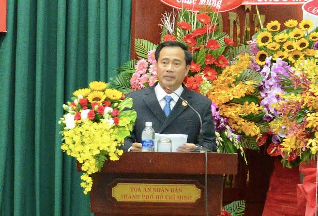 Bổ nhiệm Chánh án Tòa án nhân dân TPHCM và tỉnh Kiên Giang