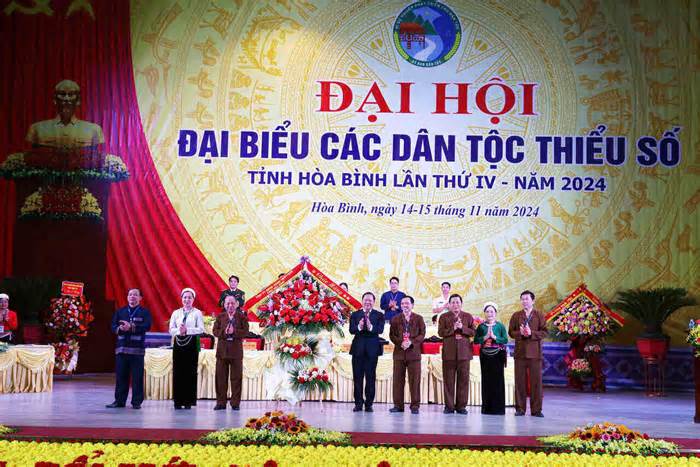 Đại hội đại biểu các dân tộc thiểu số tỉnh Hòa Bình lần thứ IV