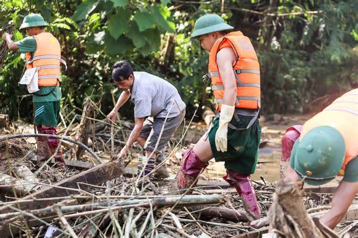 Tin mới vụ lũ quét Làng Nủ: Tìm thấy thêm thi thể chủ hộ có cả nhà chết, mất tích